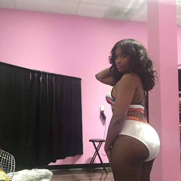 2 piece - Picture 2 of 2